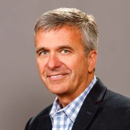 英国工业联合会发布报告显示服务行业面临利润下滑与成本上升的压力