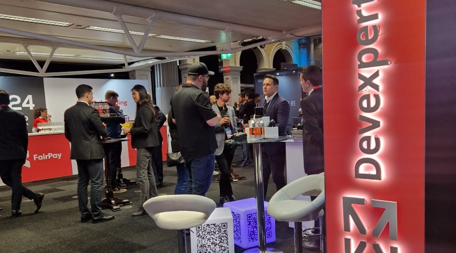 由于产量创新高、气候条件温和及合约到期的影响,美国天然气期货出现进一步下跌,价格跌幅达到 5%。