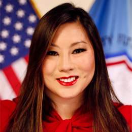 德国大选的初步结果显示，保守派反对党虽然取得胜利，但极右翼德国选择党（AfD）表现不凡，令结盟谈判变得异常复杂。作为欧洲最大的经济体，德国可能面临数月的政策不确定性，这将进一步拉低原本停滞不前的经济。分析人士在2月24日（周一）指出，复杂的结盟谈判将削弱消费者和企业信心，并抑制外国投资，从而使德国经济复苏的前景更加暗淡。